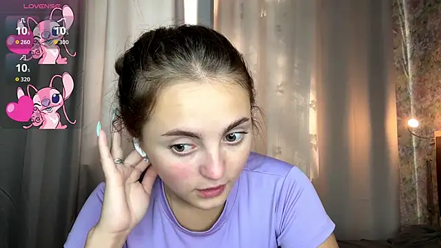 LoraDavi live webcam show