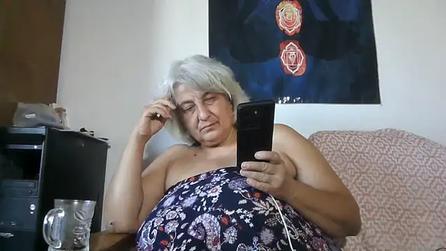 ExquisiteMature live webcam show
