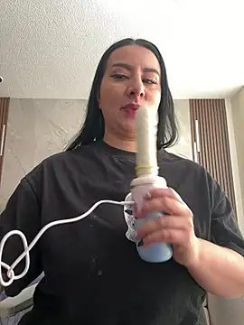 Abril_Luv webcam