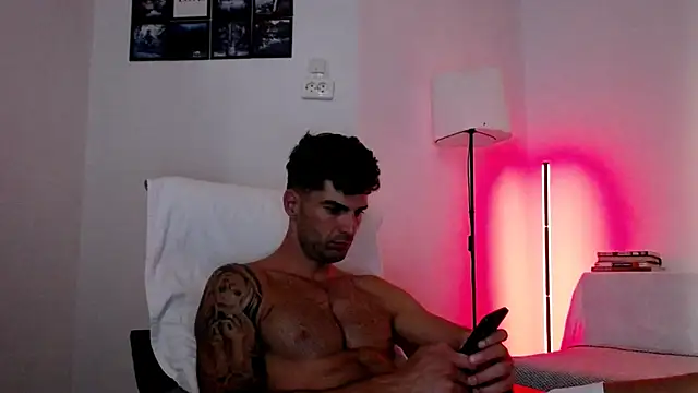 Verycutex live cam on StripChat