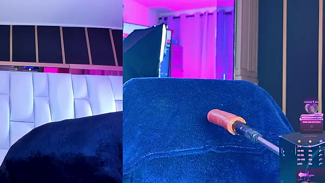 NathaxaLeans webcam