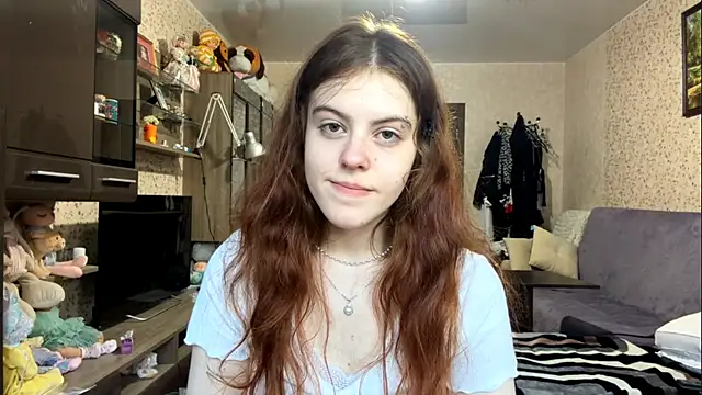 BuzzingRaid live webcam show