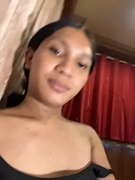 slutty_aki webcam