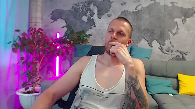 VikingChrisss live cam on StripChat