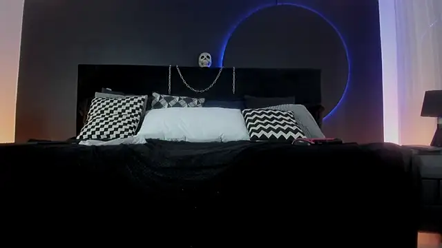 _Jade_16 live cam on StripChat