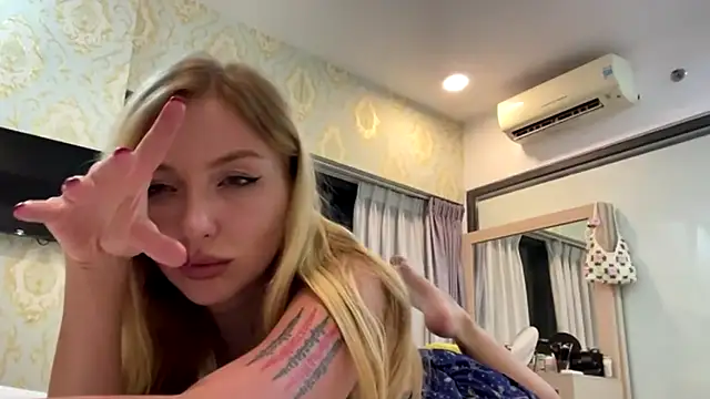 MarcellLepke live cam on StripChat