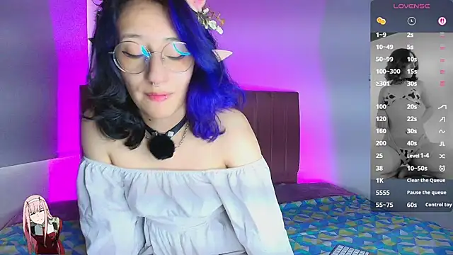 mitsuri_nyx live cam on StripChat