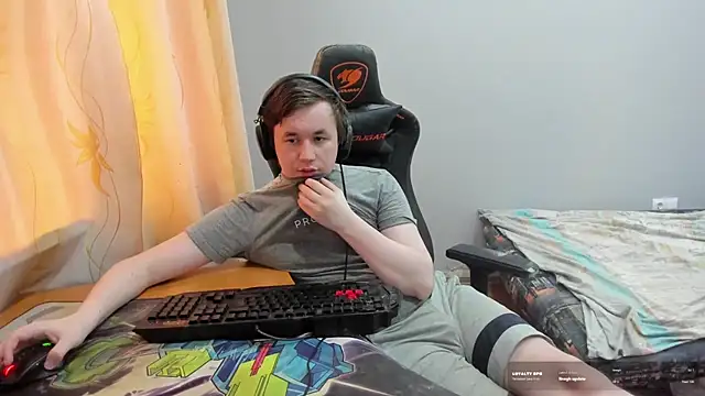 iliaskrislove webcam