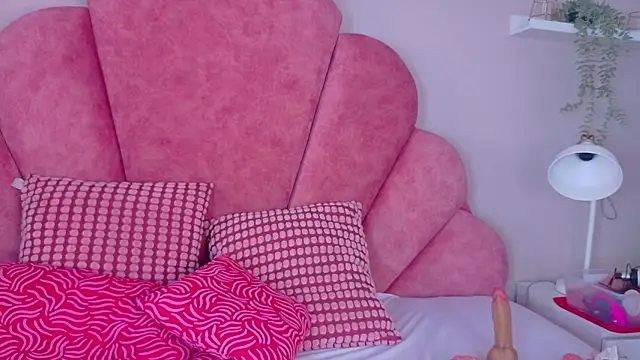 MyApril__ live cam on StripChat