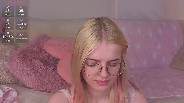 AnikaSparks webcam