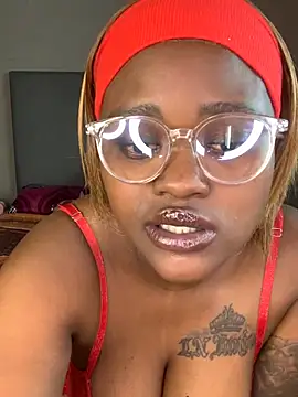 ThickPearlx23 webcam