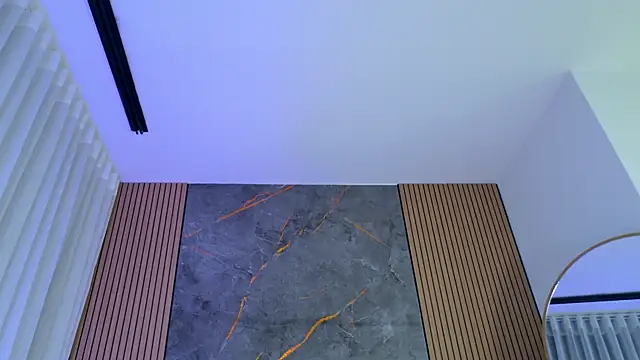 mia_scot webcam