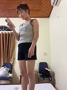 MilySexy68 webcam