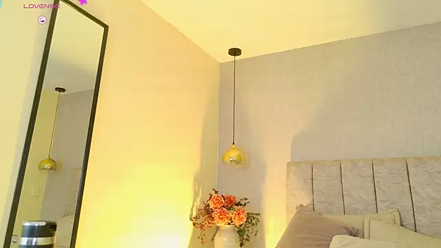 april_rousse webcam