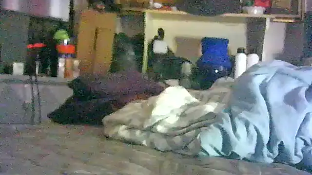 CR3M3_FIR3 live cam