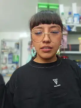 Cute_hollywood1 webcam