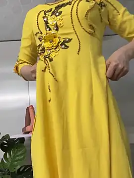 Nana-19 live webcam show