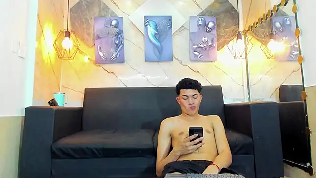 Yeff_26 live webcam show