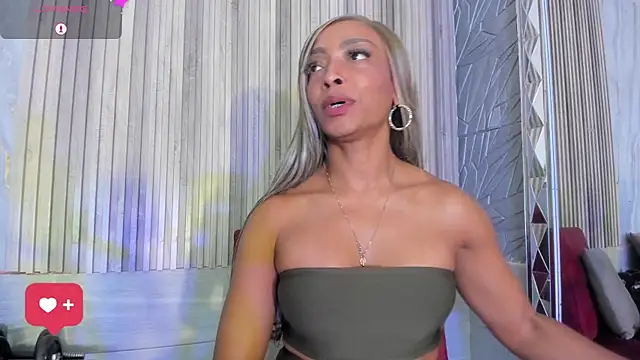 BriannaChelsea webcam