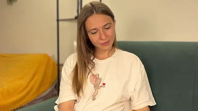 LovelyKatea live webcam show