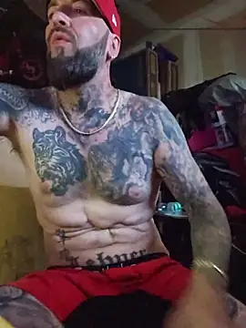 Beardedtattood live cam on StripChat
