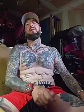 Beardedtattood live webcam show