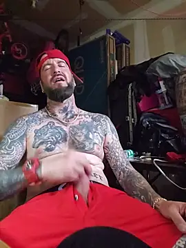 Beardedtattood webcam