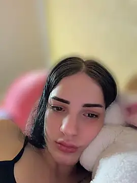 RoseRowley live cam on StripChat