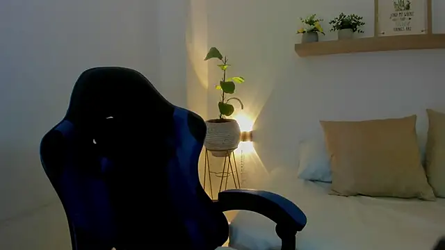 bella_99_ live cam on StripChat