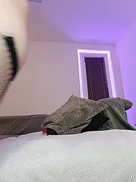 Viola_sweet_honey webcam
