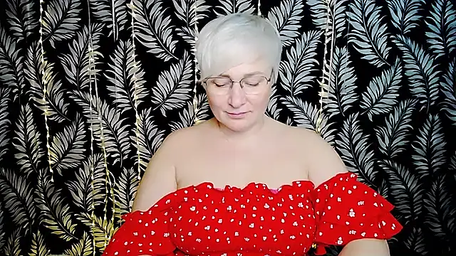 Olivia_playful webcam