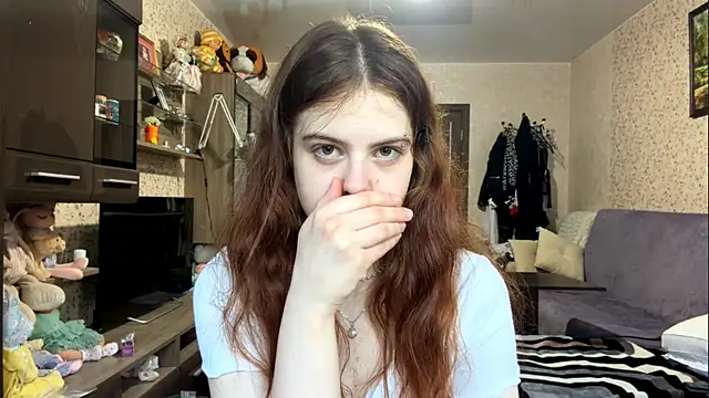 BuzzingRaid live webcam show