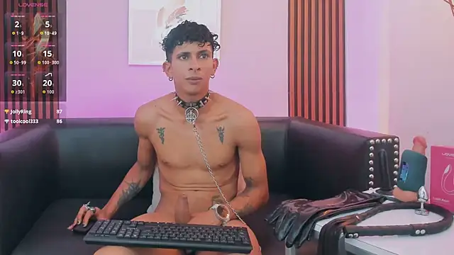 Maximoking26 webcam