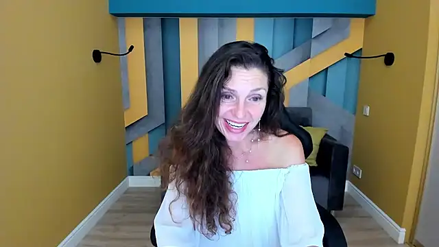 EllaLong live webcam show