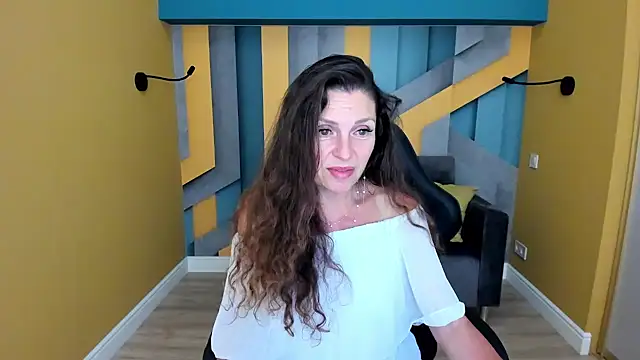 EllaLong live webcam show