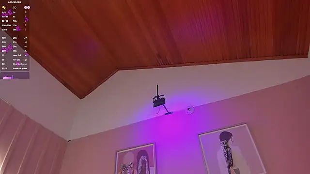 elodie_walker webcam