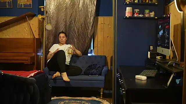 VanessaDoyle live webcam