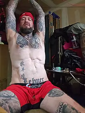 Beardedtattood live webcam show