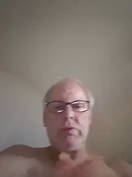 matze48 live cam on StripChat