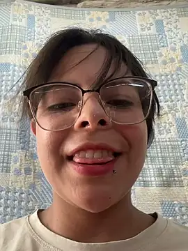MiaCollinssx live cam on StripChat