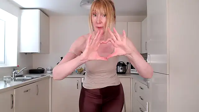 Anna_Raye webcam