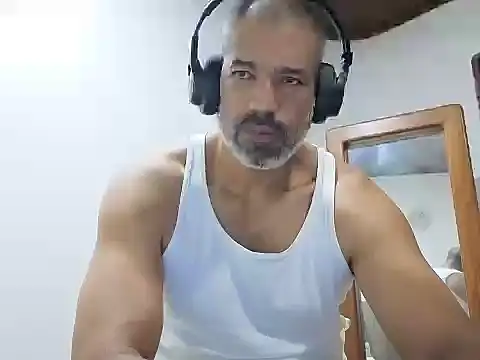 jackbigcock11 webcam