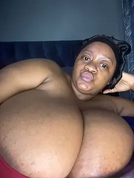 chubbykarisma27 (F young) - Oily titties