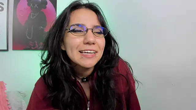 HollyPeach