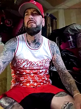 Beardedtattood webcam