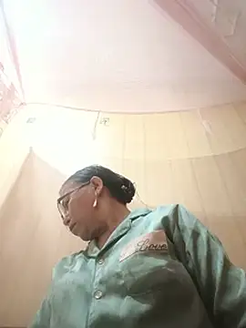 chilly-wet's live room