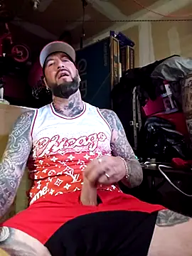 Beardedtattood webcam