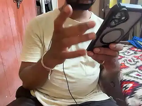 tamil_lungi_guy