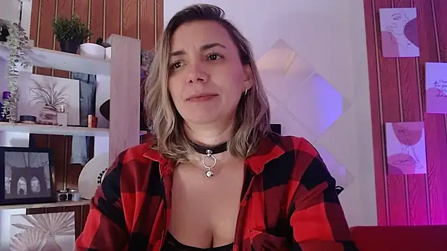 milfsecret69 webcam