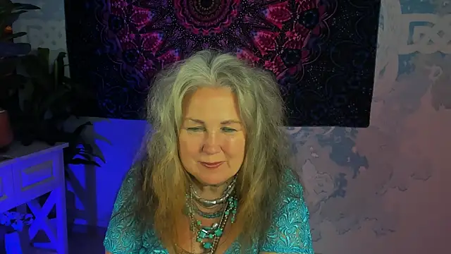 LilaMaharani live webcam show
